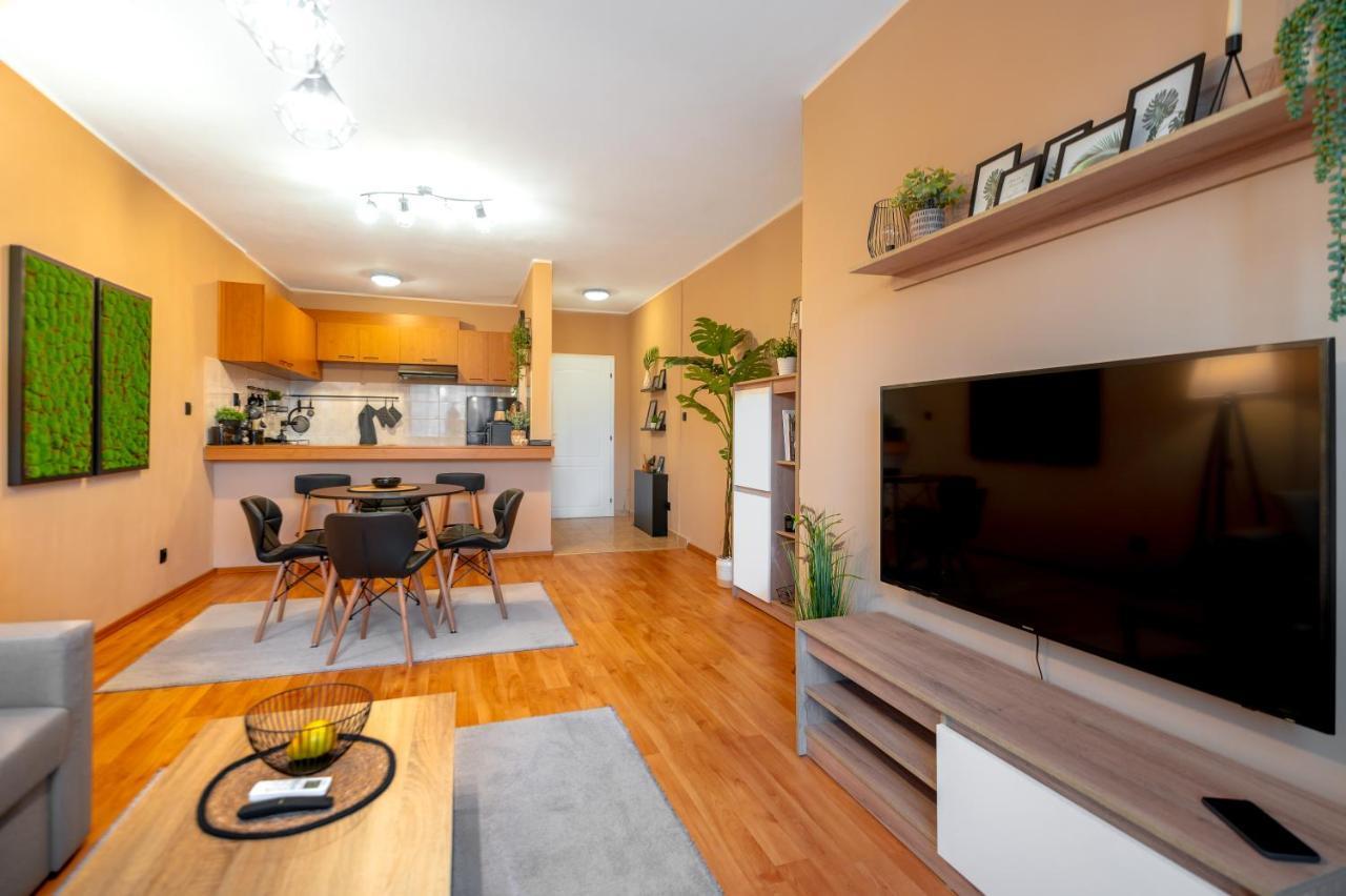 Cosy Green Apt Close To Macedonia Square София Екстериор снимка