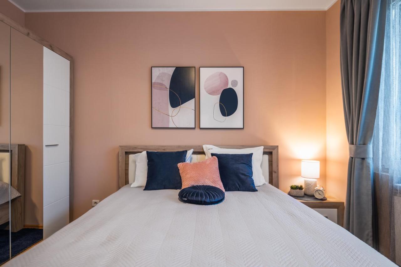 Cosy Green Apt Close To Macedonia Square София Екстериор снимка